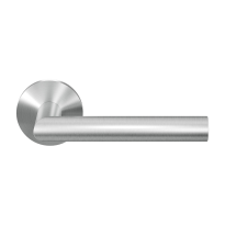 GPF115VR door handle on rose pointing right