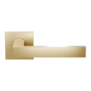 GPF138ER door handle on rose pointing right