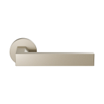 GPF1304.A4-00 Champagne blend Tapu door handle on rose 50x8mm